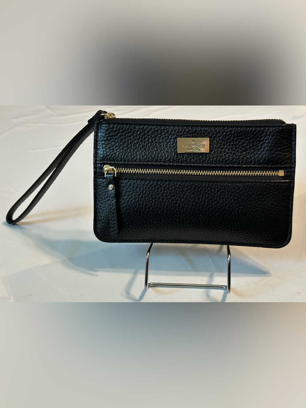 Kate Spade Highland Place Bee Wristlet - Picture 13 of 13